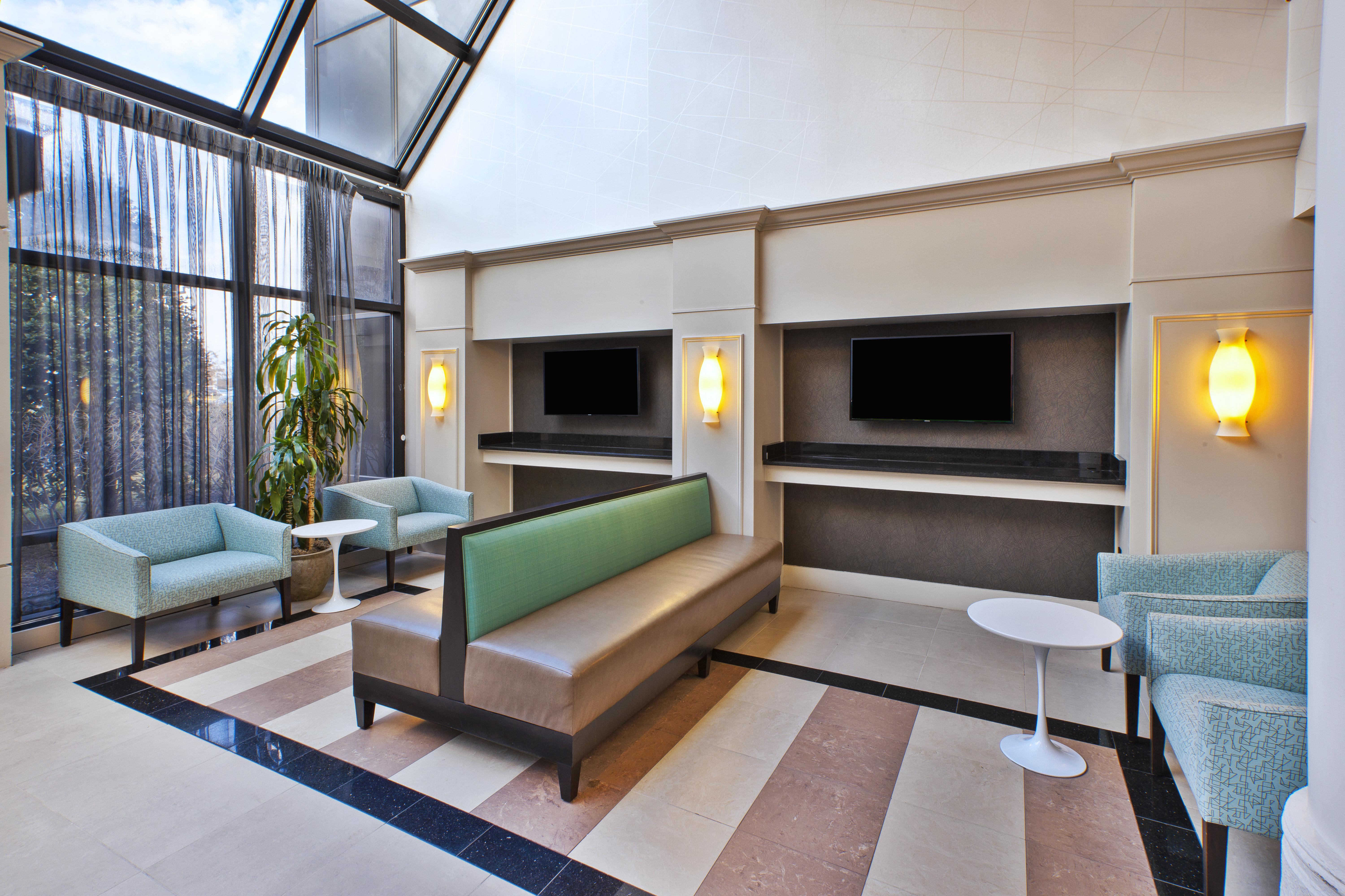 Washington-dulles International Airport By Ihg Sterling
