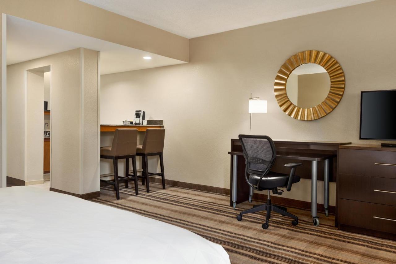 Washington-dulles International Airport By Ihg Hotel Sterling