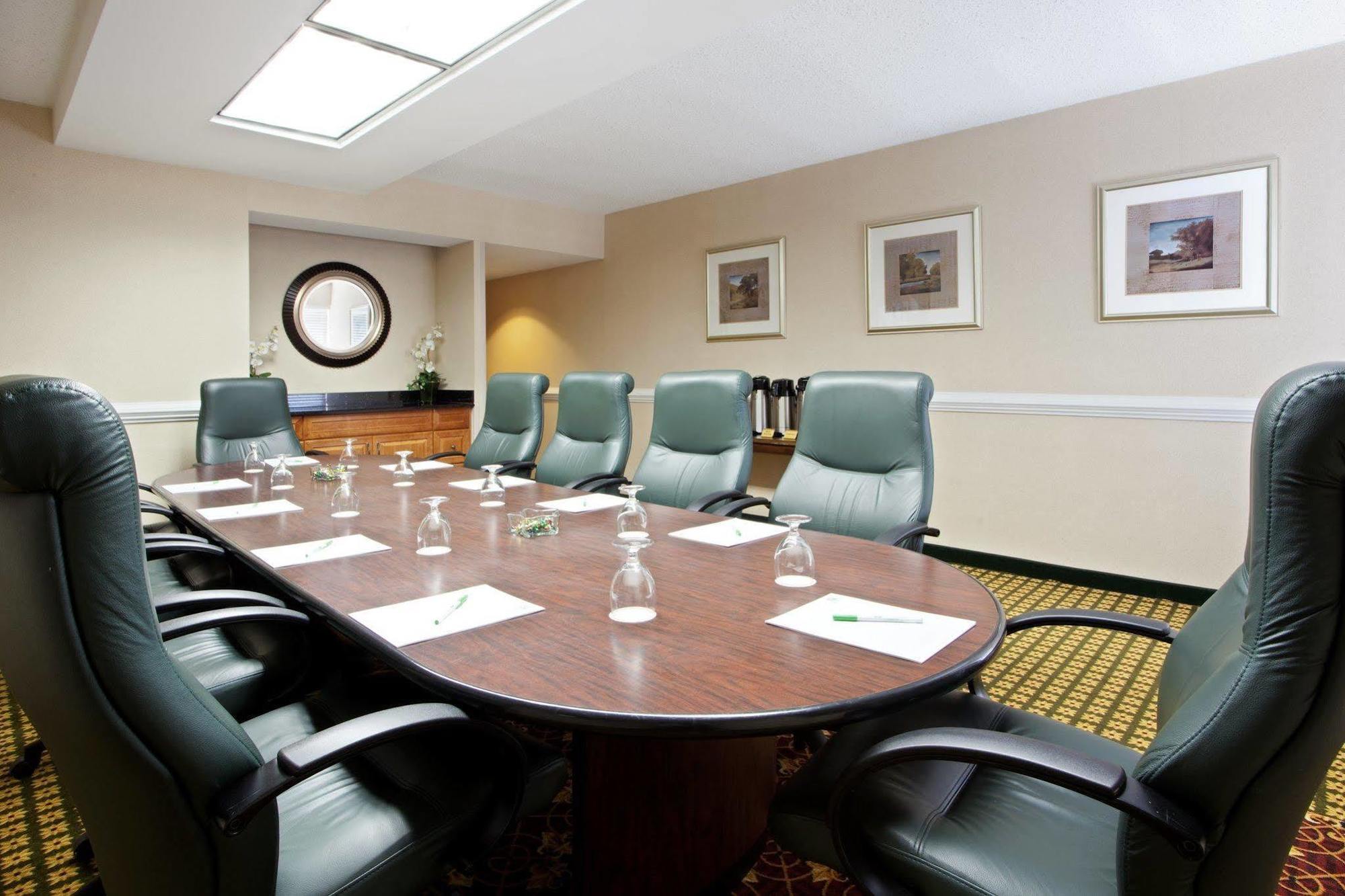 Washington-dulles International Airport By Ihg 3* Sterling
