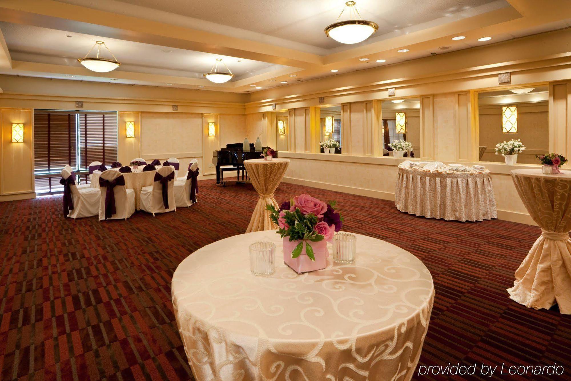 Washington-dulles International Airport By Ihg Hotel 3*